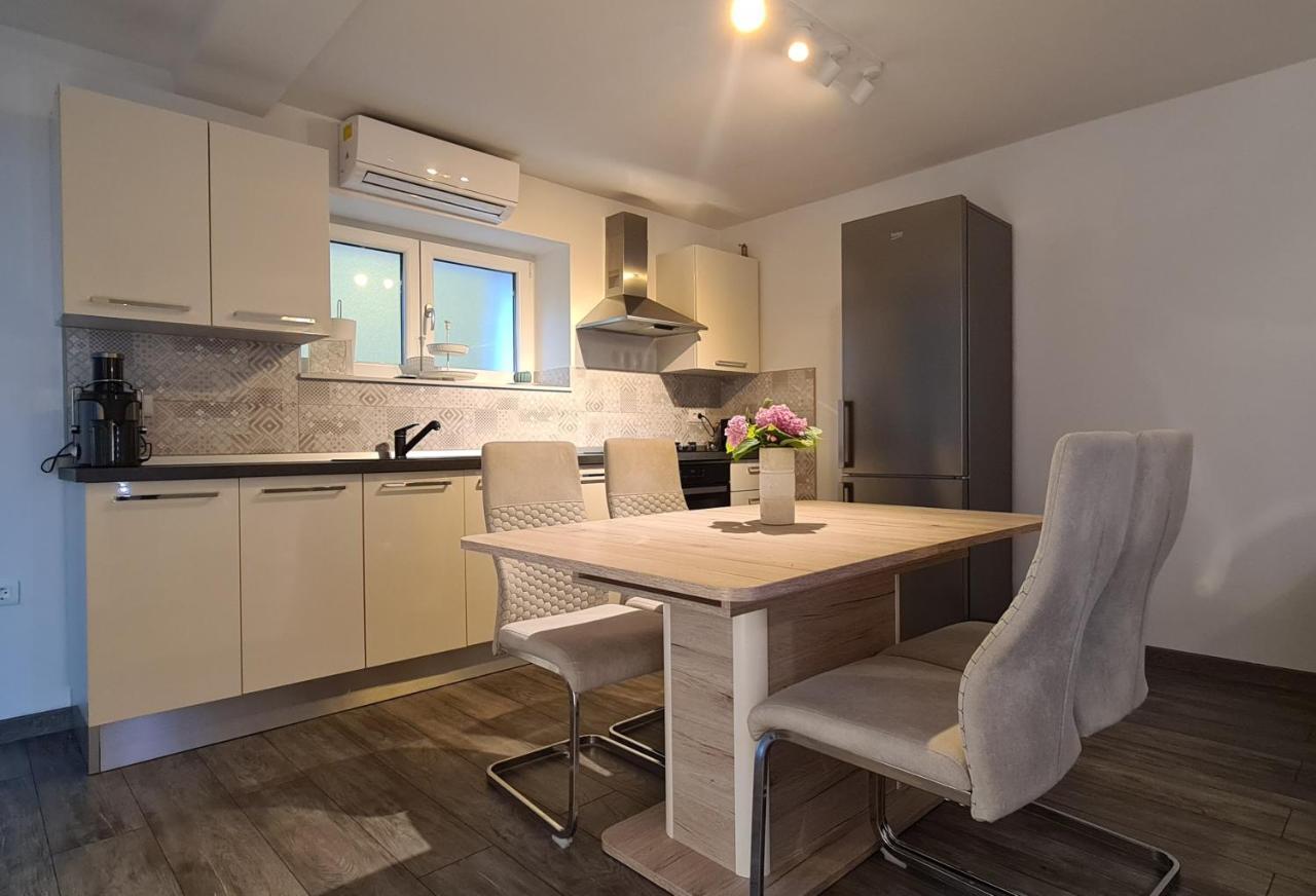 Apartman Kokola Mali Lošinj Eksteriør bilde
